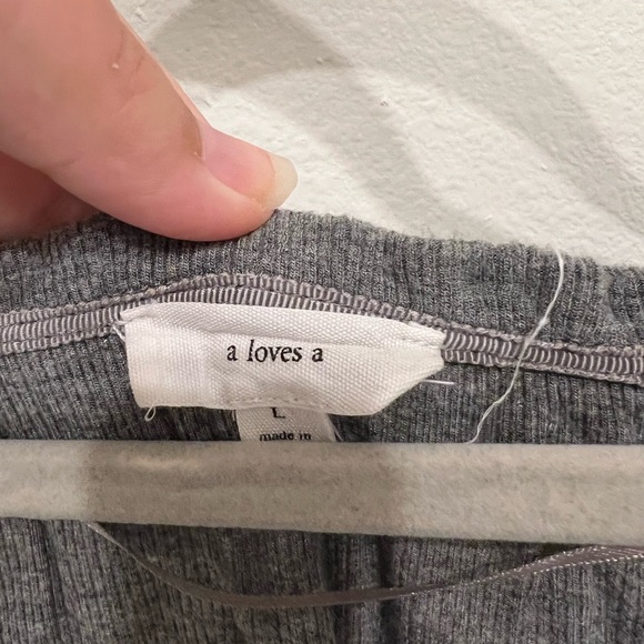 Grey top - Picture 3 of 3